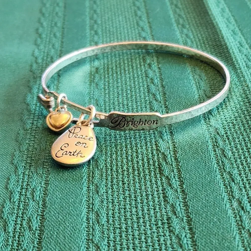 Brighton Peace on Earth‎ dove charm bracelet